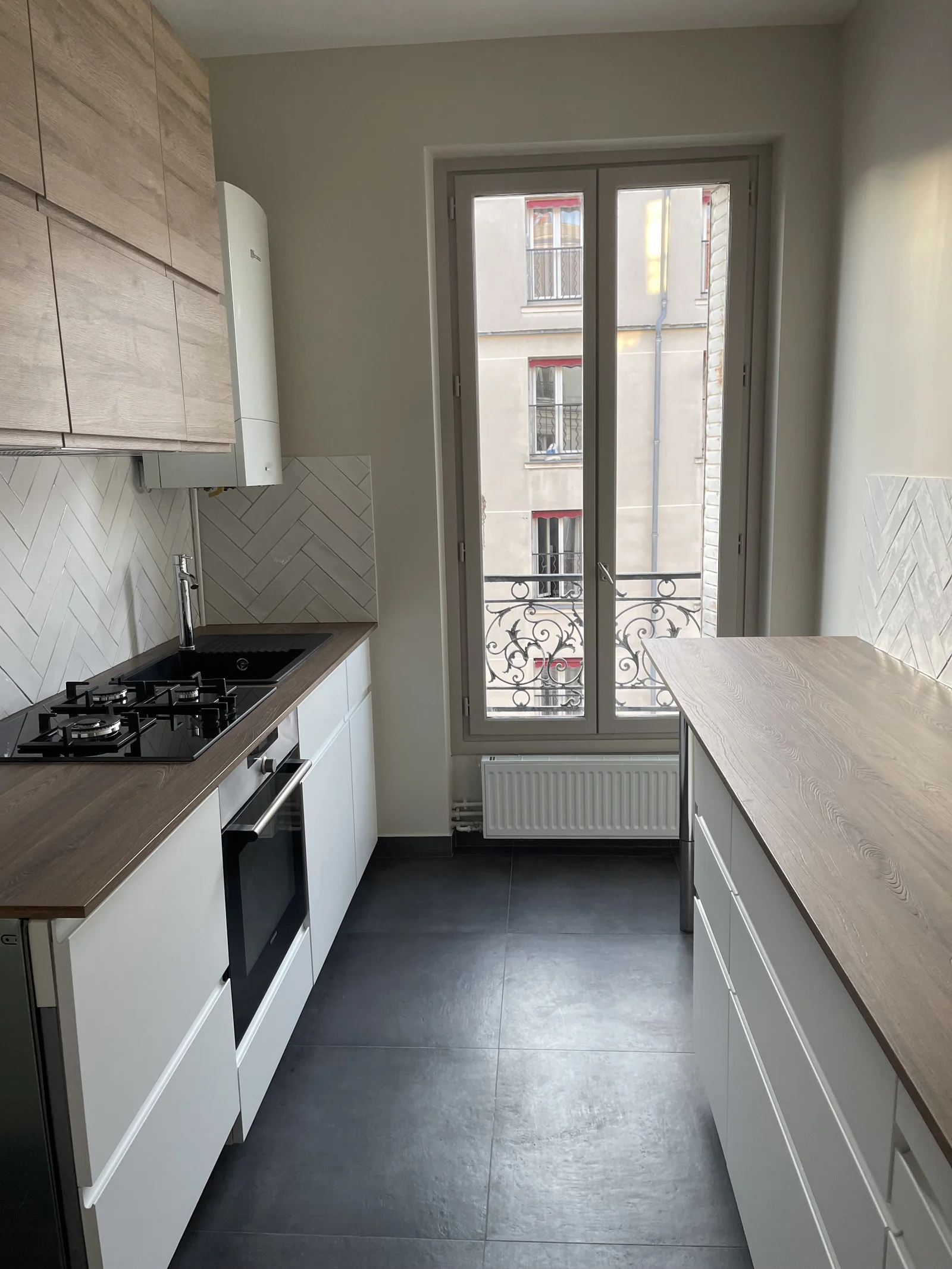 Rénovation cuisine par TerraRenova — plan ouvert