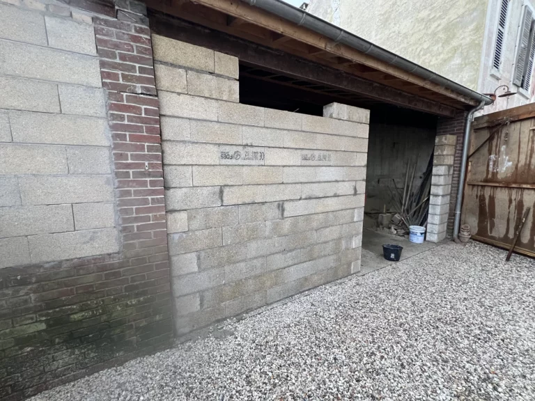 Maçonnerie et gros œuvre par TerraRenova — chantier en cours