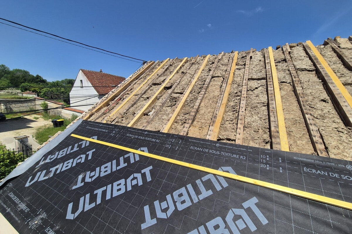 Charpente reprise et isolation sous-toiture, chantier Villiers