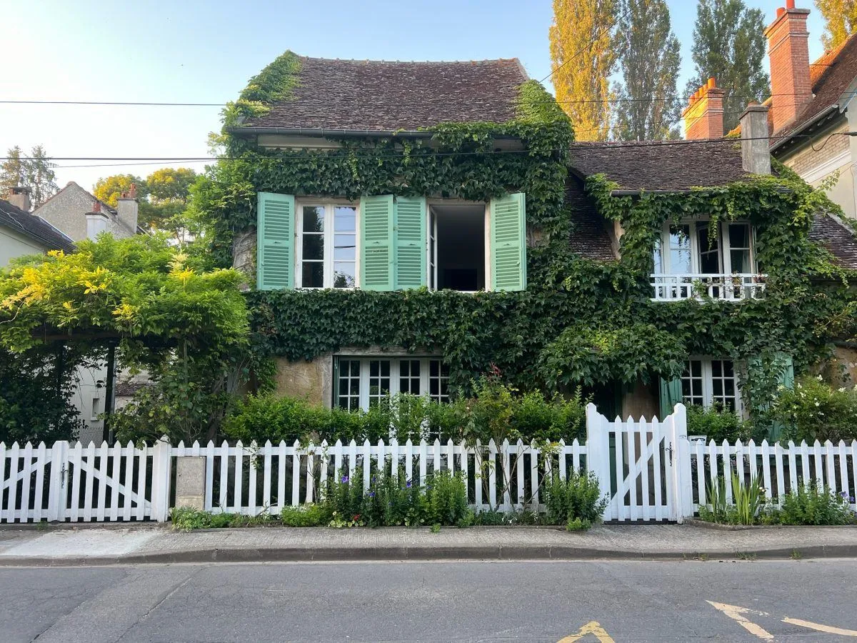 Maison avant travaux — ancienne toiture