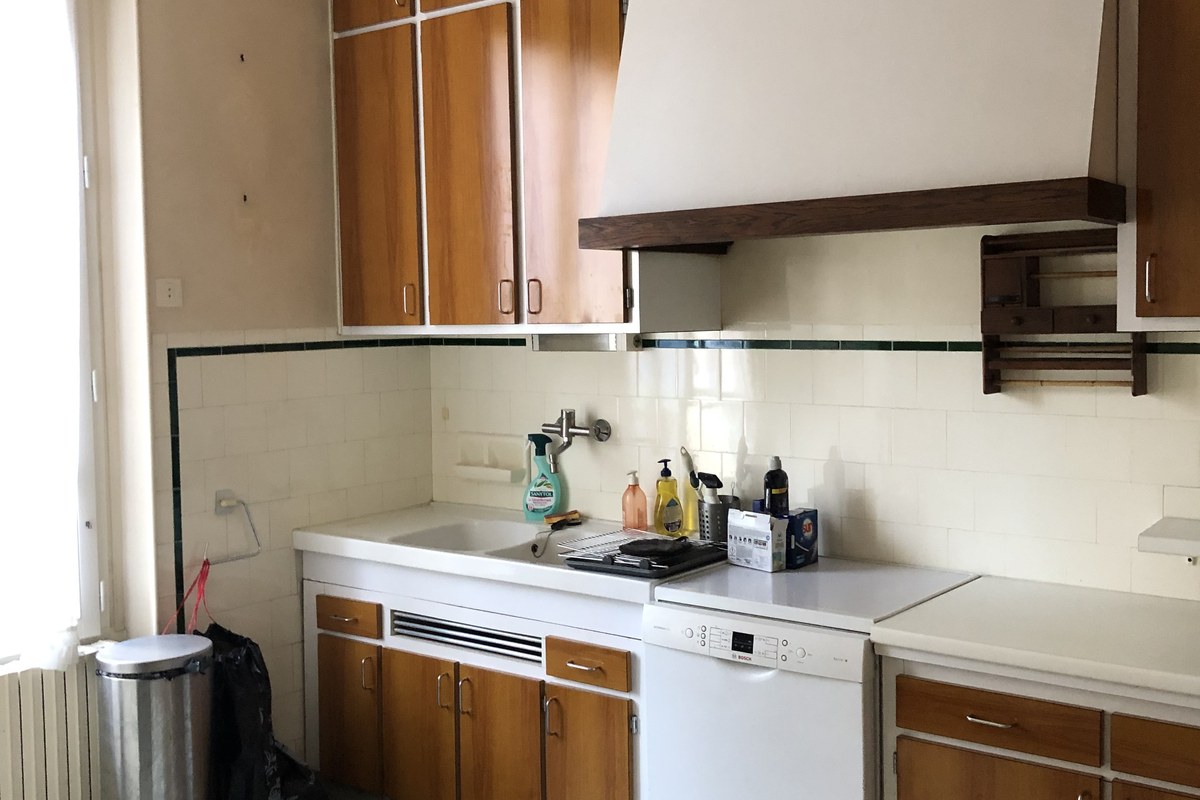 Cuisine avant rénovation — maison Seine-et-Marne